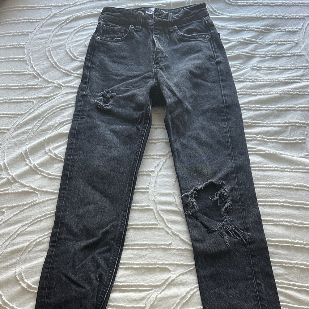 Zara Black High-Rise Distressed Women's Jeans